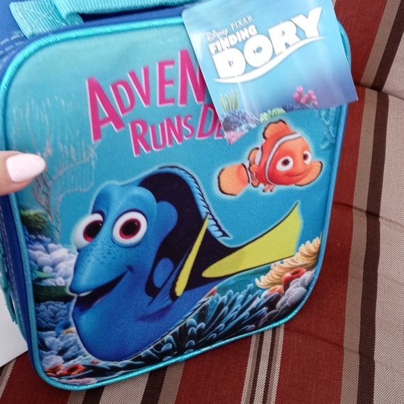 Set‐Flip-Flops+Finding Nemo/Dory Bag•NWT - Picture 3 of 11